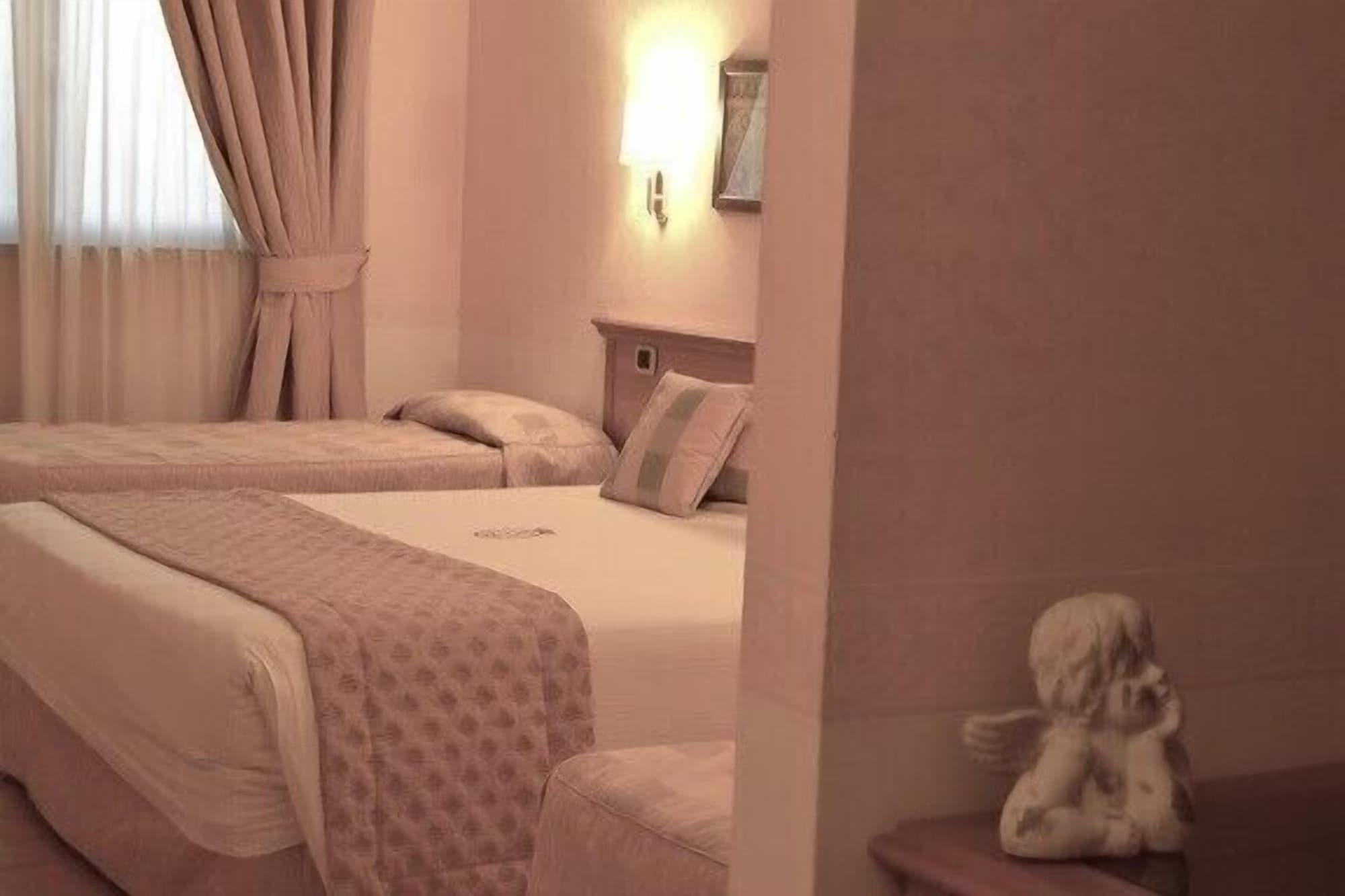 Seccy Hotel Boutique Art & Museum Fiumicino Zewnętrze zdjęcie