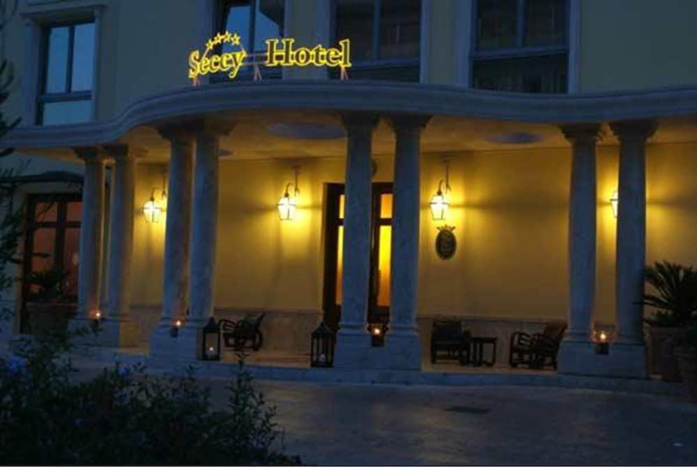 Seccy Hotel Boutique Art & Museum Fiumicino Zewnętrze zdjęcie