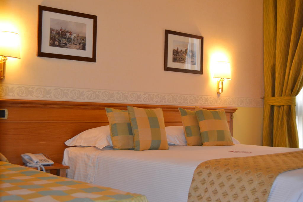 Seccy Hotel Boutique Art & Museum Fiumicino Pokój zdjęcie