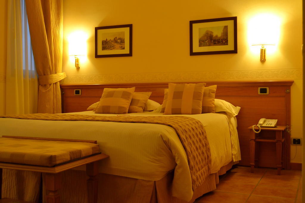 Seccy Hotel Boutique Art & Museum Fiumicino Pokój zdjęcie