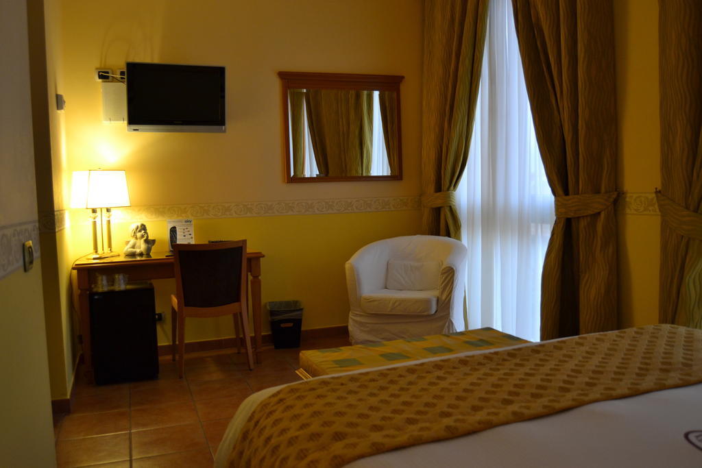 Seccy Hotel Boutique Art & Museum Fiumicino Pokój zdjęcie