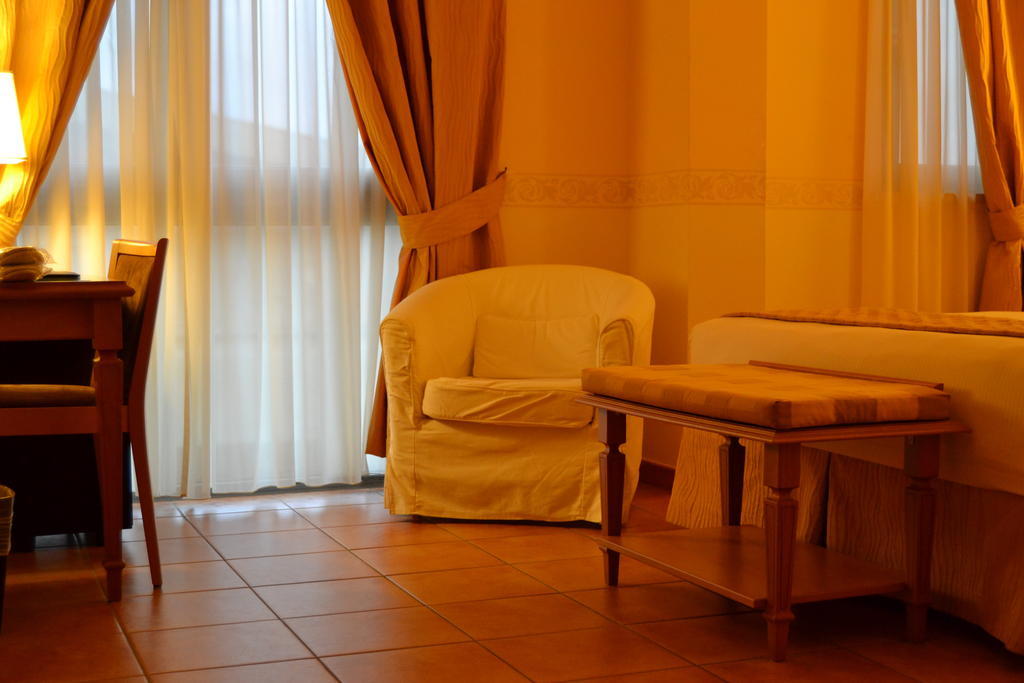Seccy Hotel Boutique Art & Museum Fiumicino Pokój zdjęcie