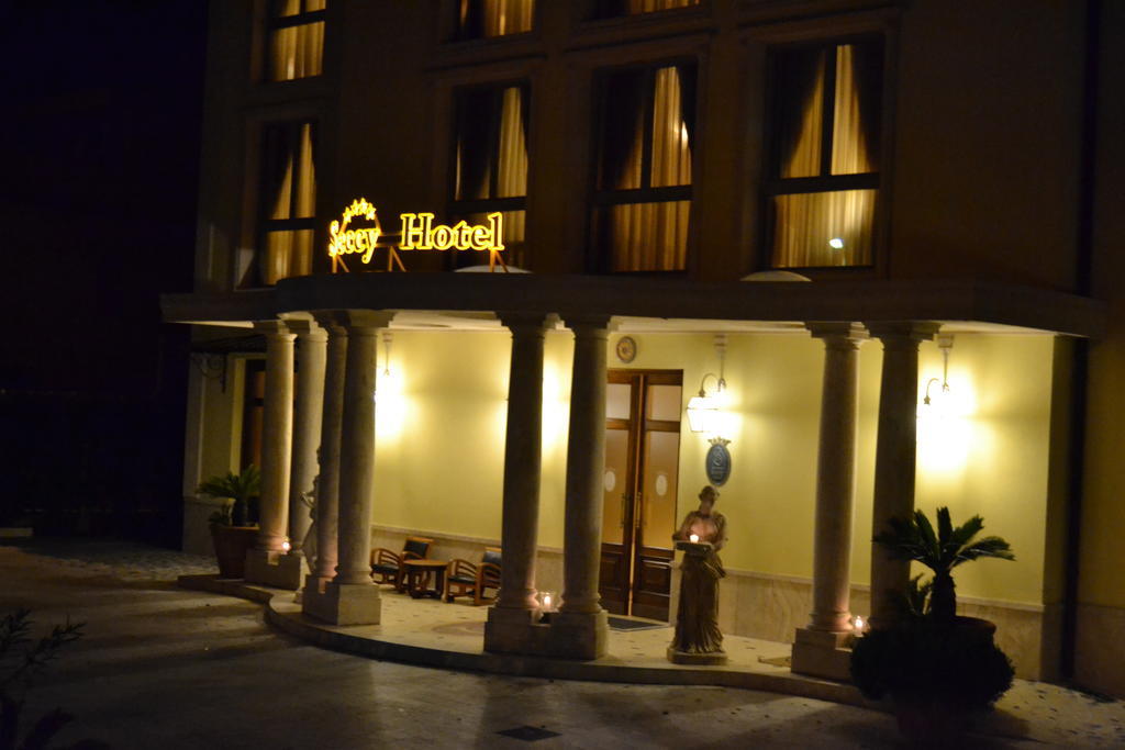 Seccy Hotel Boutique Art & Museum Fiumicino Zewnętrze zdjęcie
