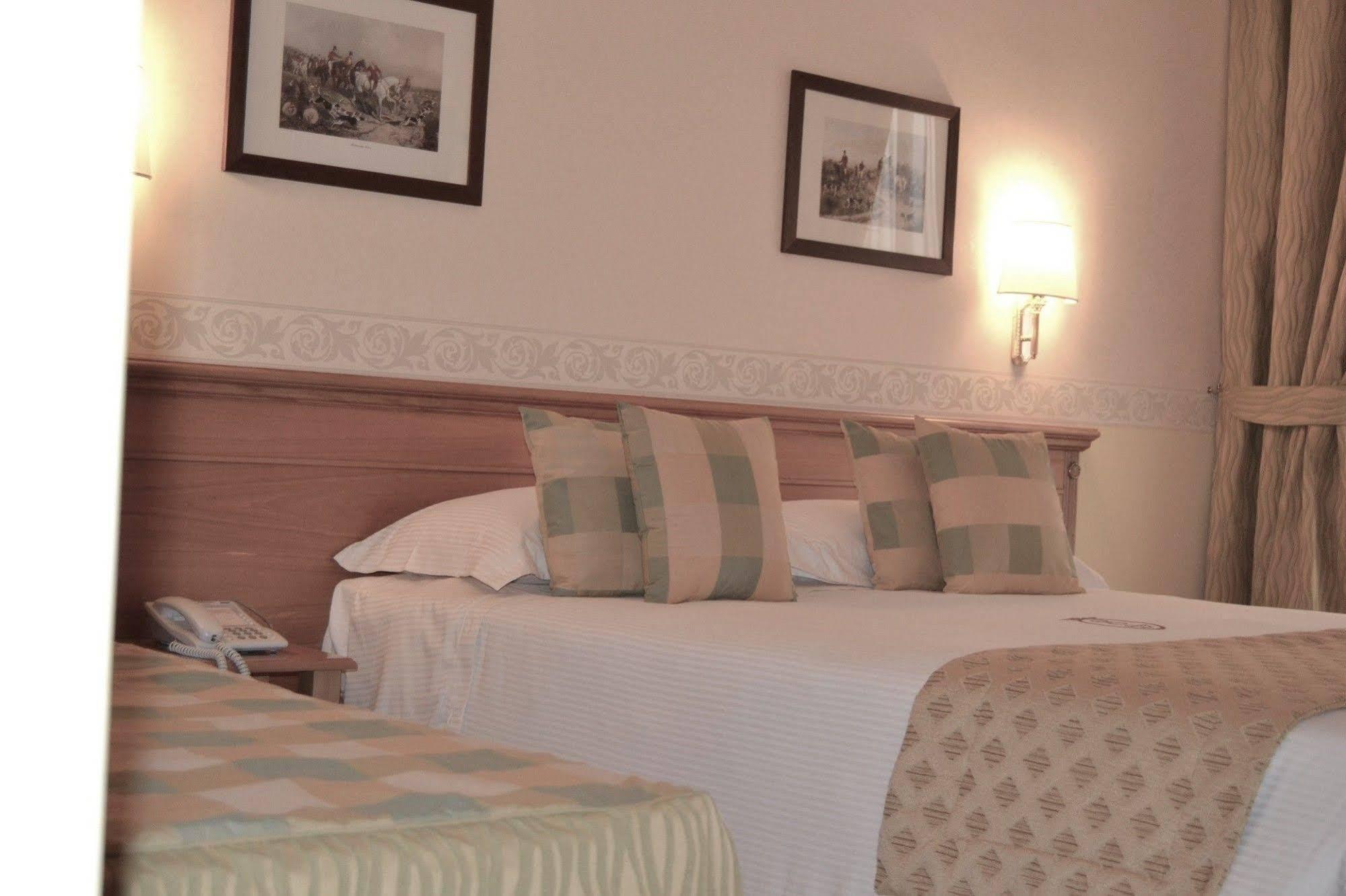 Seccy Hotel Boutique Art & Museum Fiumicino Zewnętrze zdjęcie