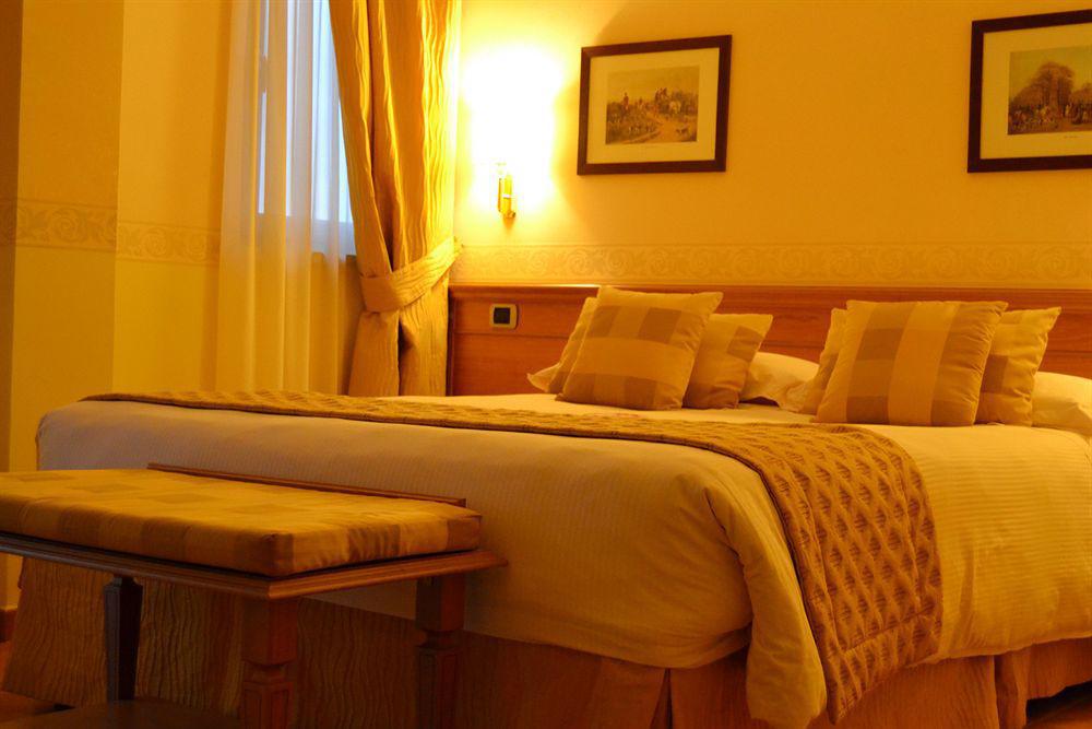 Seccy Hotel Boutique Art & Museum Fiumicino Zewnętrze zdjęcie